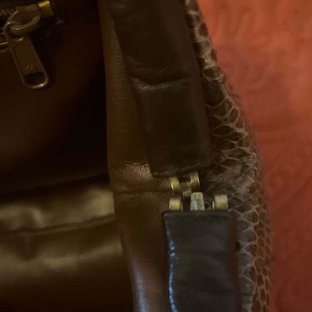 🛍️ Lyrella Adorable Brown Snakeskin Crossbody Shoulder Bag, Vintage 1980’s - Picture 13 of 14